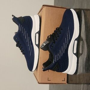 FLIOZY navy elevator Shoes, approximate size 8.5